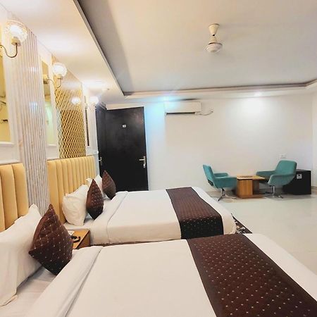 The Glory Suites Near Igi Airport Нью-Дели Экстерьер фото