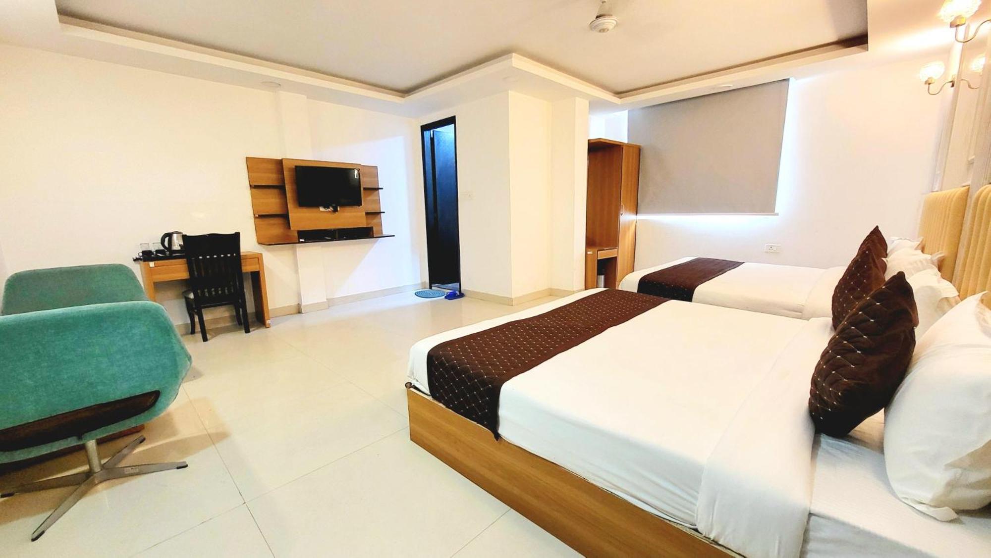 The Glory Suites Near Igi Airport Нью-Дели Экстерьер фото