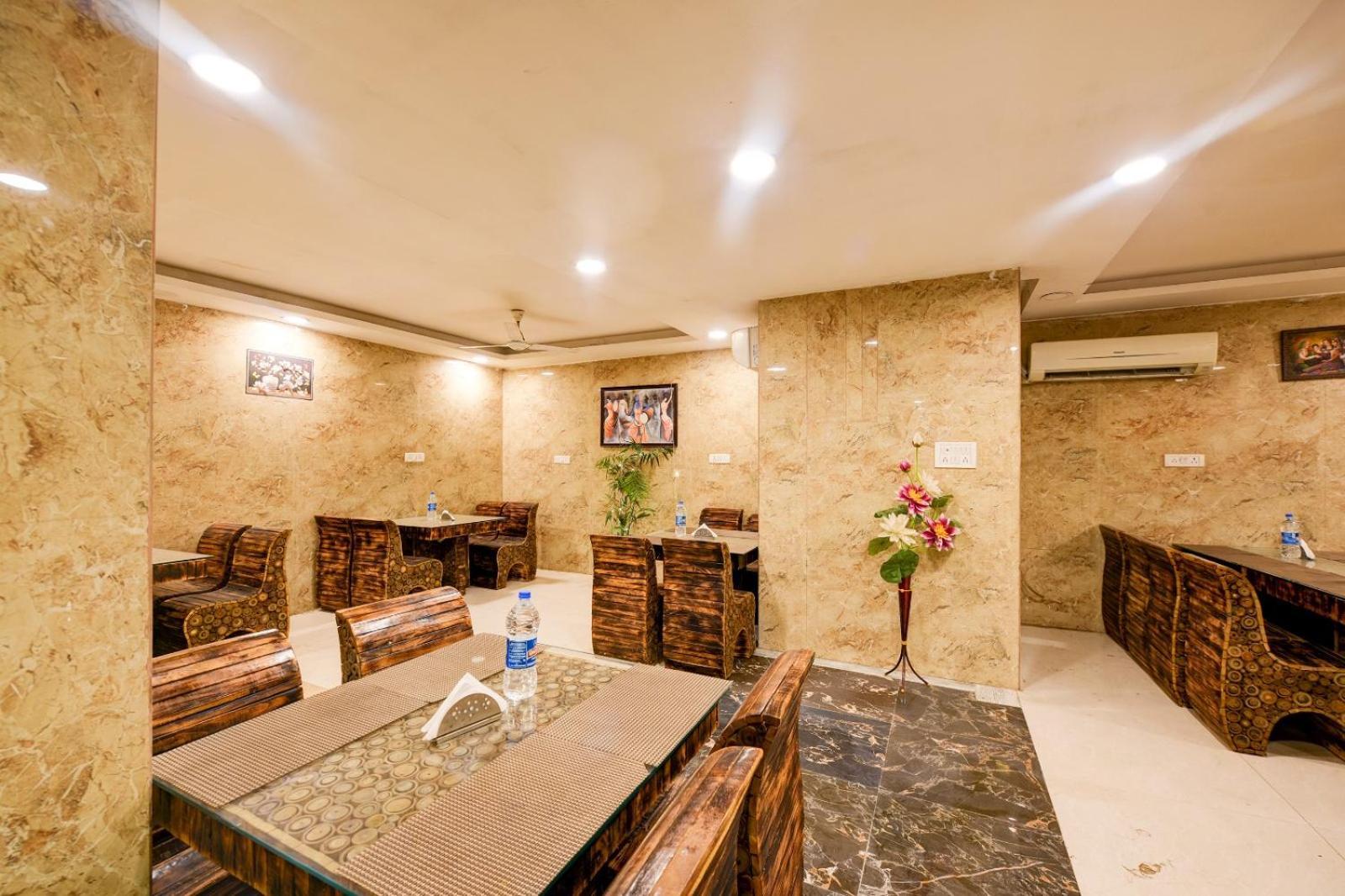 The Glory Suites Near Igi Airport Нью-Дели Экстерьер фото